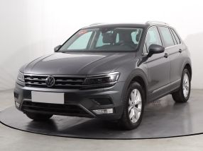 Volkswagen Tiguan - 2016