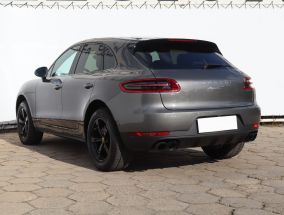 Porsche Macan - 2014