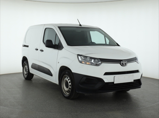 Toyota Proace City, 2022