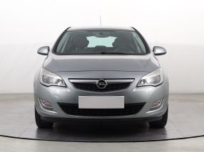Opel Astra - 2011
