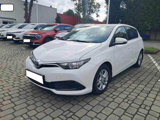 Toyota Auris 2016