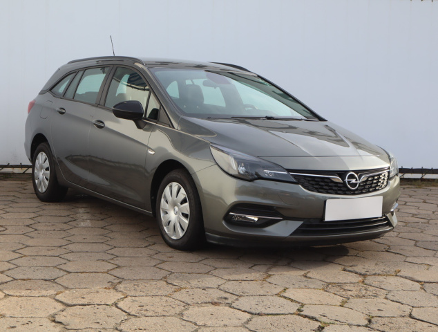 Opel Astra 2021