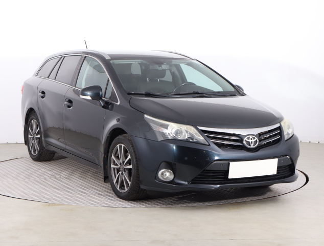 Toyota Avensis 2012