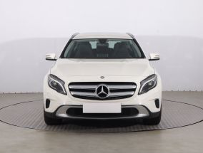 Mercedes-Benz GLA - 2016
