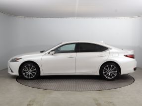 Lexus ES - 2020