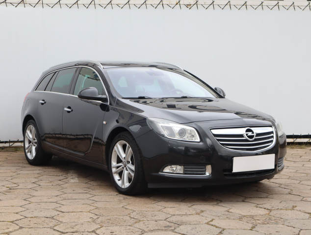 Opel Insignia 2011