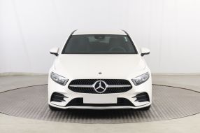 Mercedes-Benz A - 2022