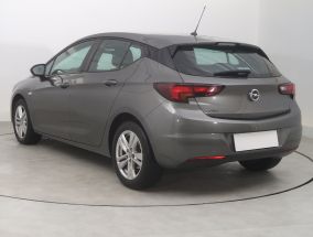 Opel Astra - 2021