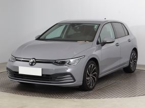 Volkswagen Golf - 2023