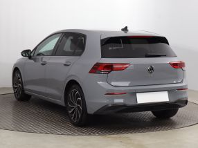 Volkswagen Golf - 2023