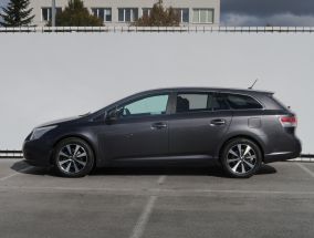 Toyota Avensis - 2011