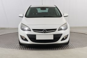 Opel Astra - 2012