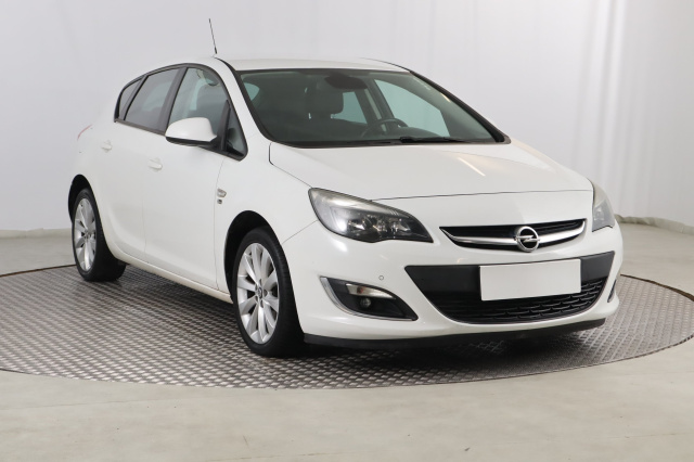 Opel Astra 2012