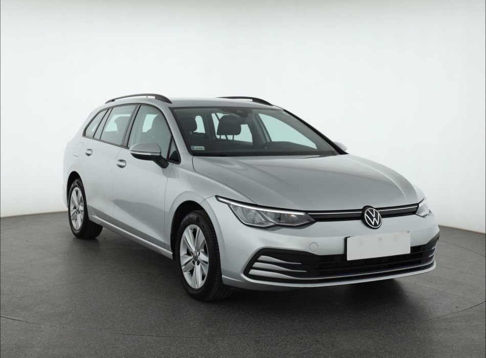 Volkswagen Golf - 2022