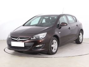 Opel Astra - 2013
