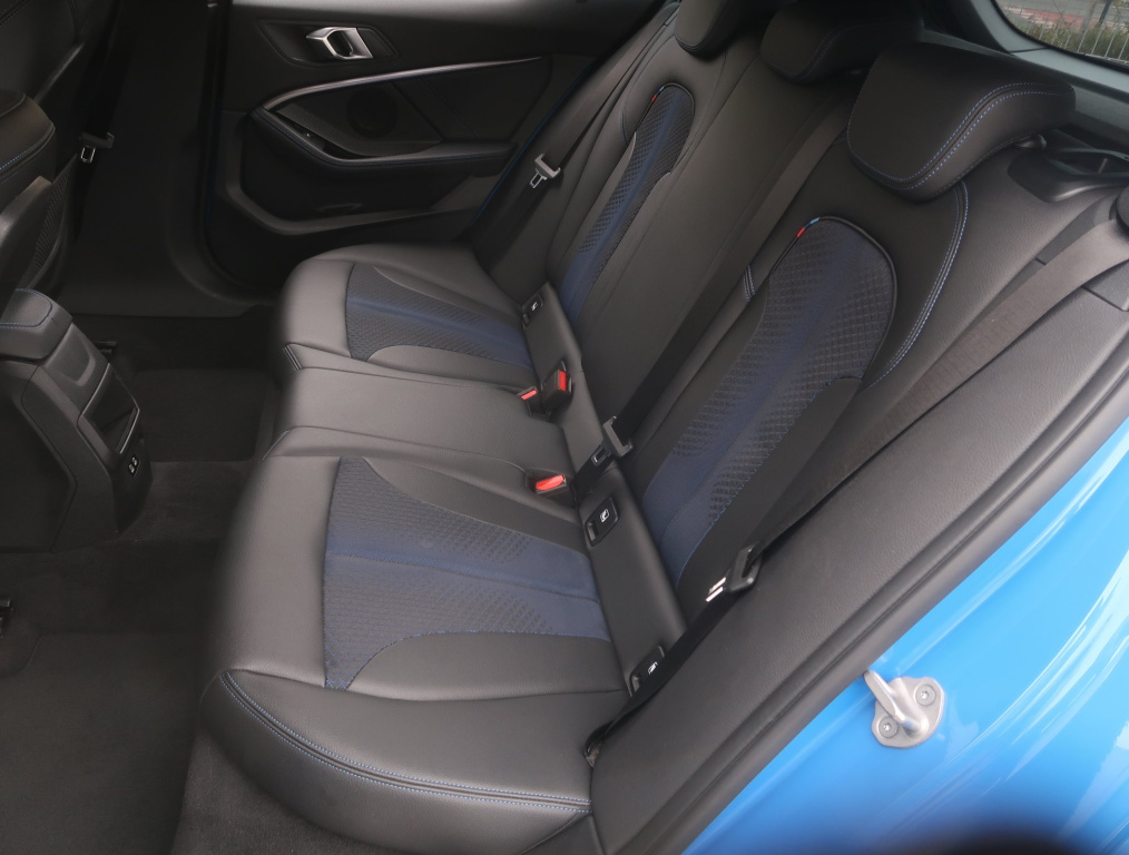 BMW 1