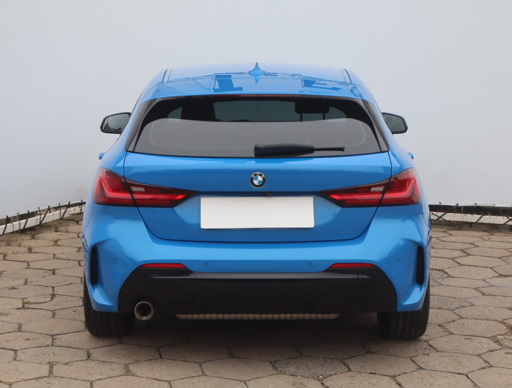 BMW 1
