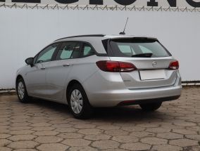 Opel Astra - 2021