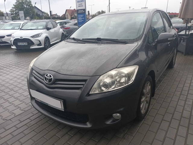 Toyota Auris 2012