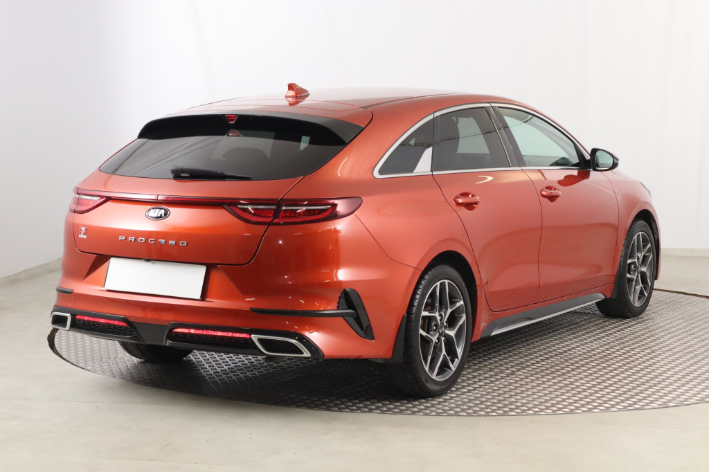 Kia ProCeed