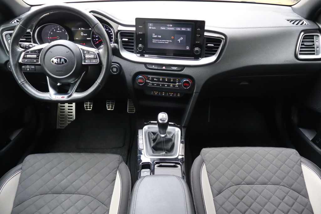 Kia ProCeed