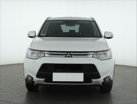Mitsubishi Outlander - 2014