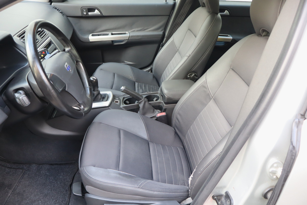 Volvo S40