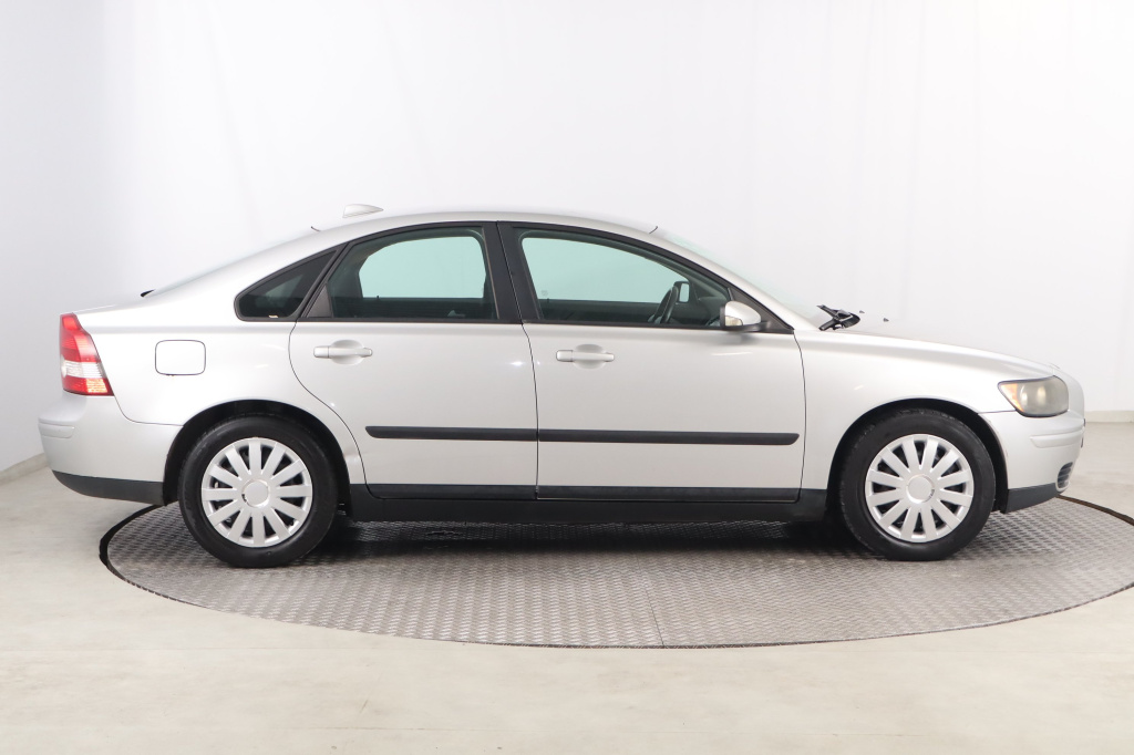 Volvo S40