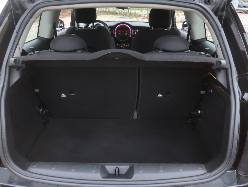MINI 3-door