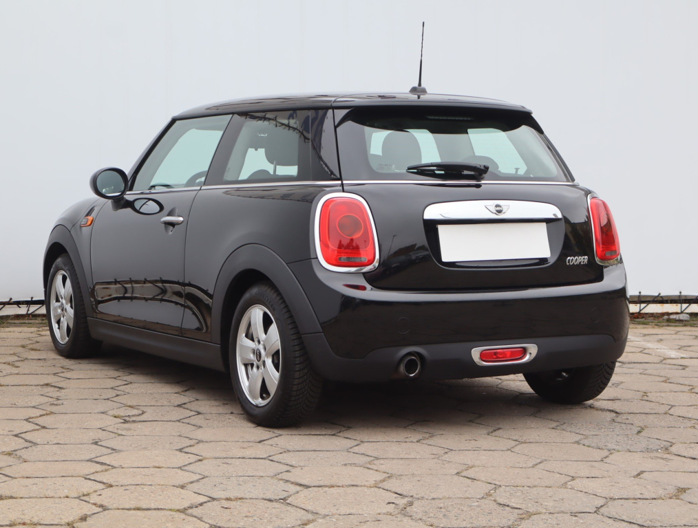 MINI 3-door