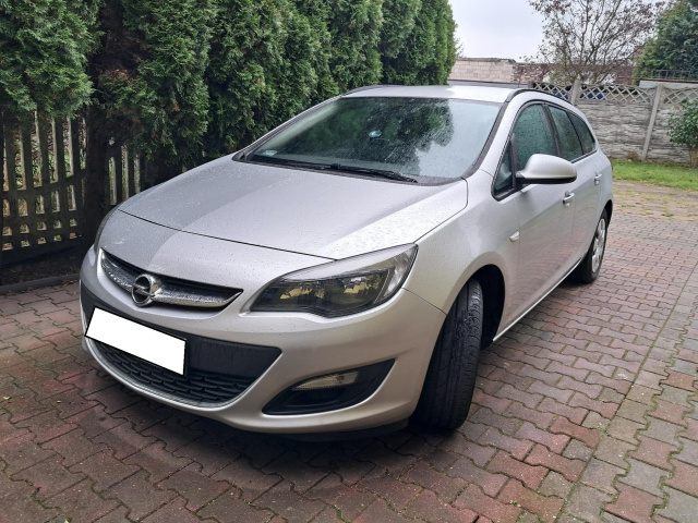 Opel Astra 2014