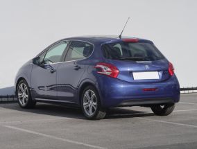 Peugeot 208 - 2012