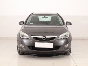 Opel Astra - 2011