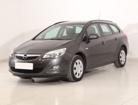 Opel Astra - 2011