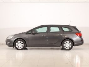 Opel Astra - 2011