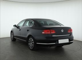 Volkswagen Passat - 2012