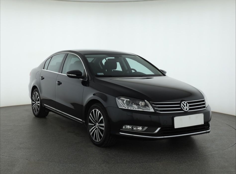 Volkswagen Passat - 2012
