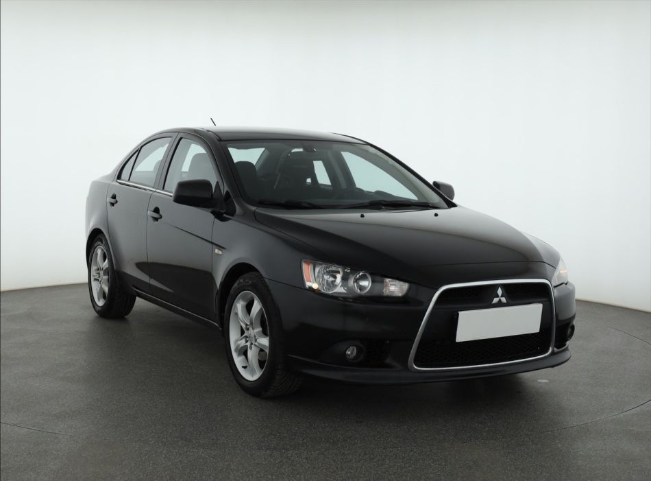 Mitsubishi Lancer - 2011