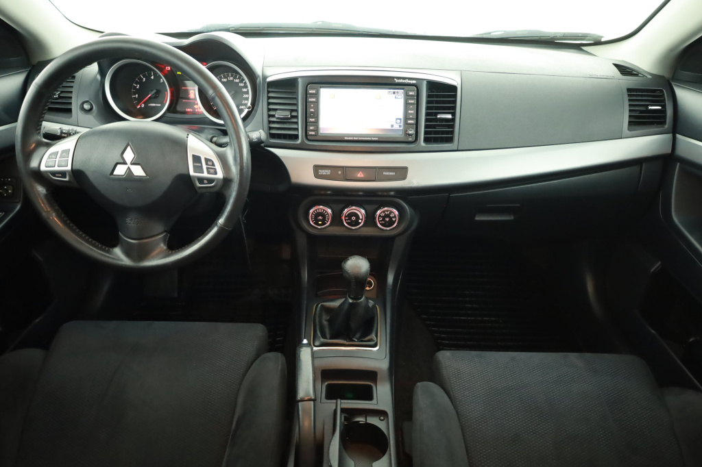 Mitsubishi Lancer