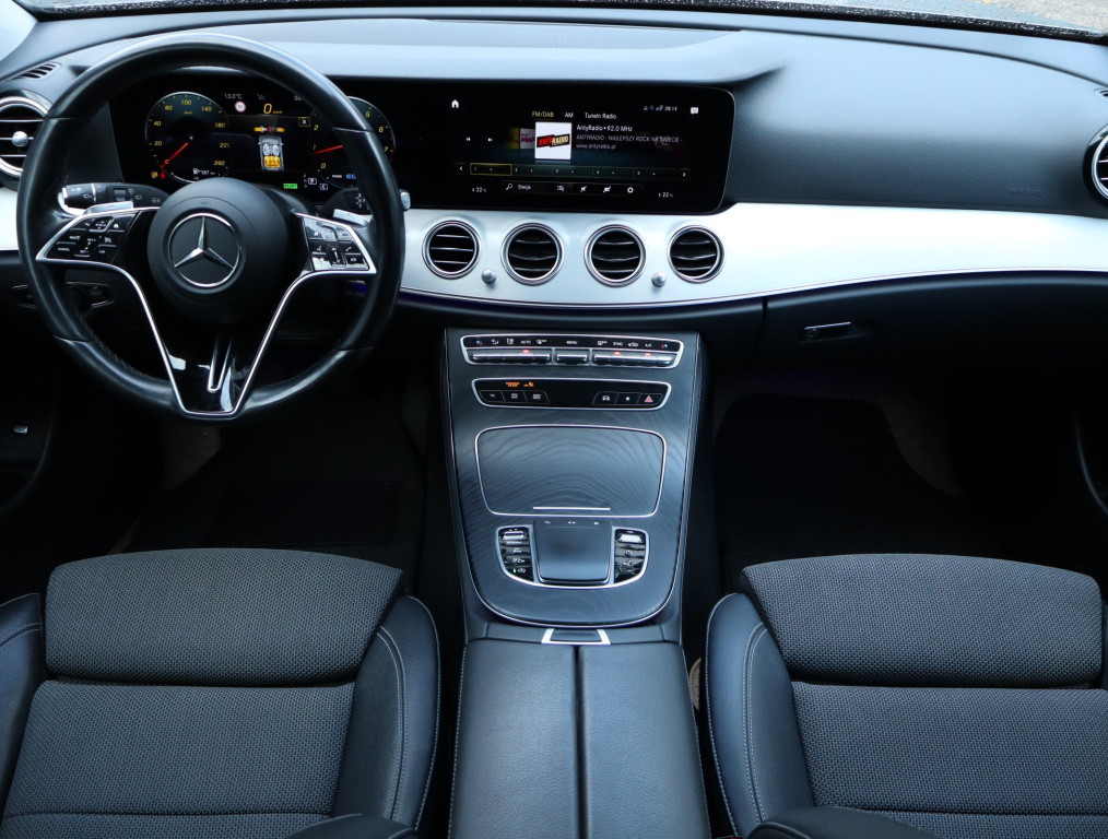 Mercedes-Benz E