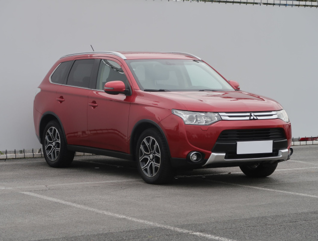 Mitsubishi Outlander 2015