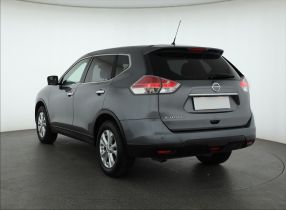 Nissan X-Trail - 2015