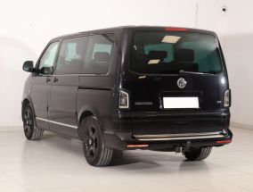 Volkswagen Multivan - 2015