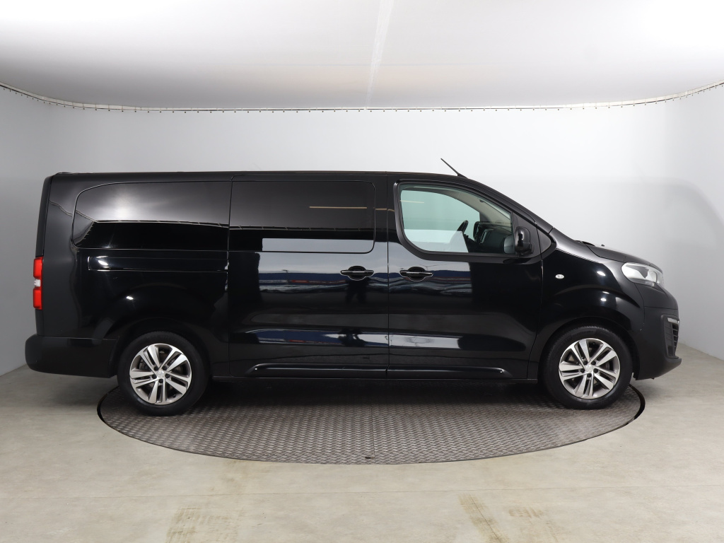Peugeot Traveller