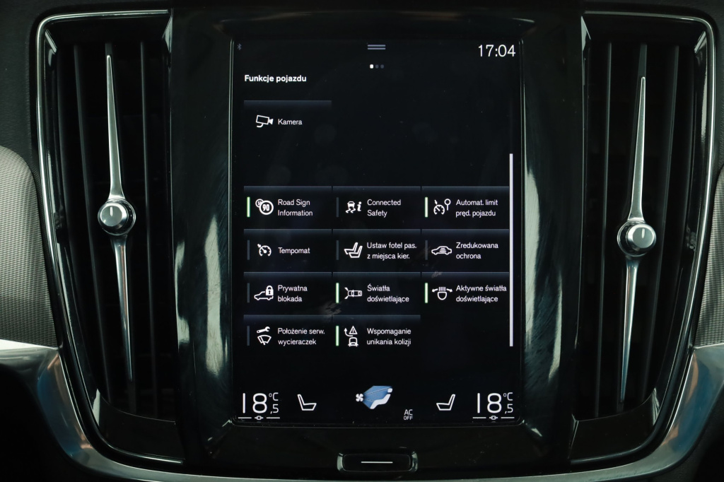 Volvo V90 Cross Country