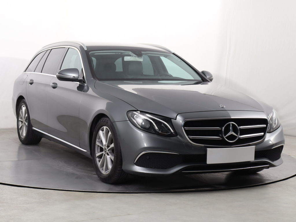 Mercedes-Benz E