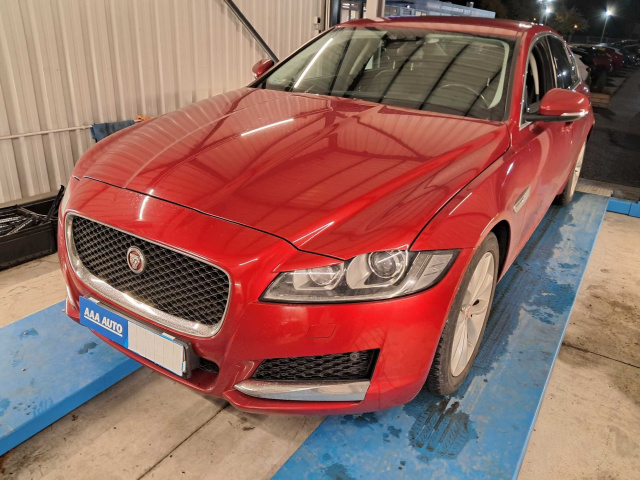 Jaguar XF 2015