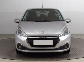 Peugeot 208 - 2015