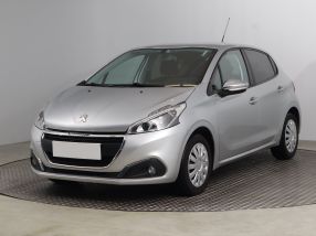 Peugeot 208 - 2015