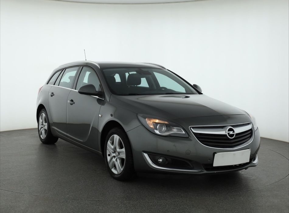 Opel Insignia - 2016